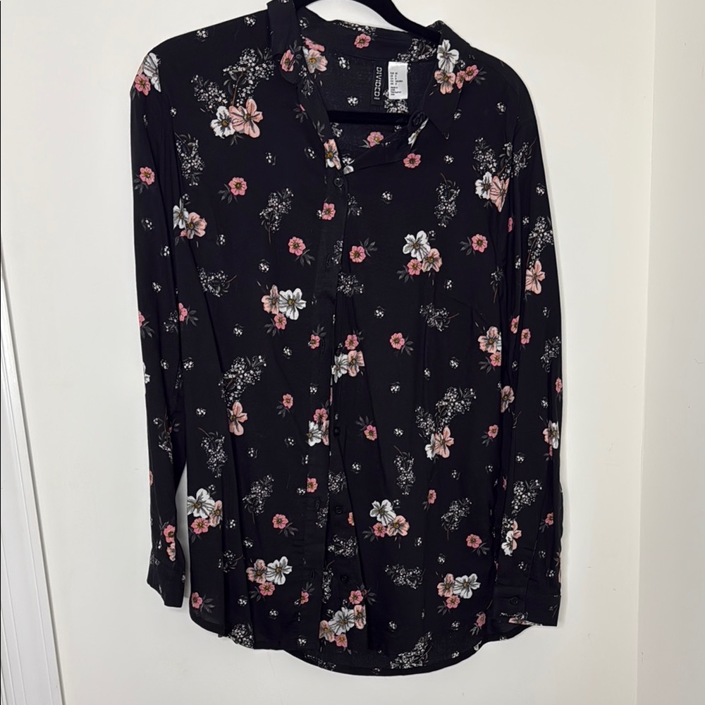 Floral Black Blouse